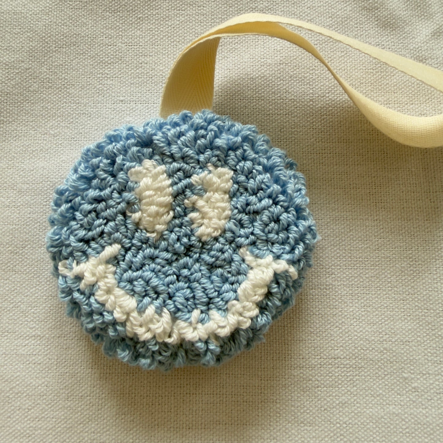Smiley Speenhanger Sample
