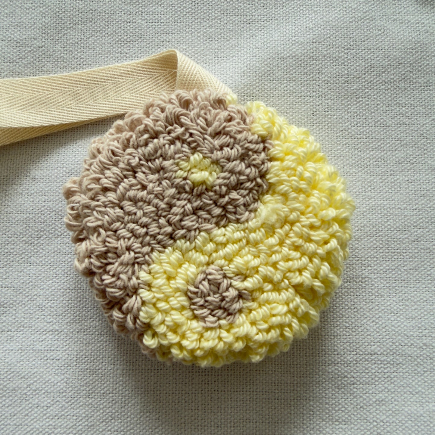 Ying Yang Speenhanger Sample