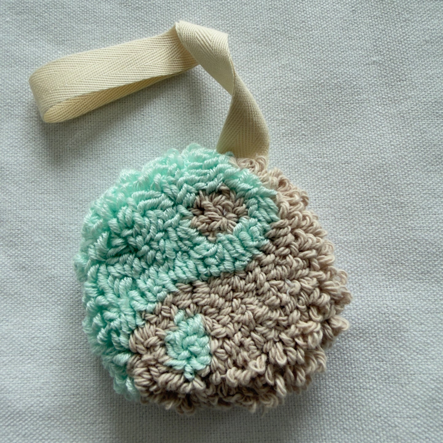 Ying Yang Speenhanger Sample