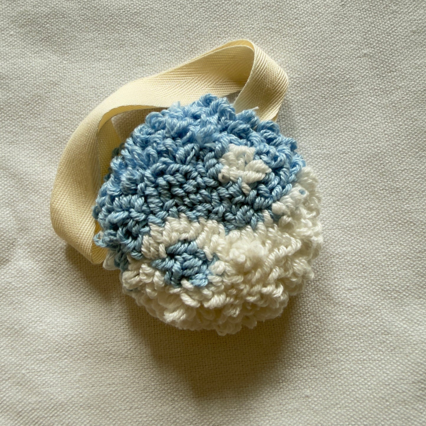 Ying Yang Speenhanger Sample